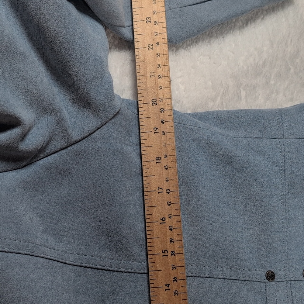 Light Blue Button-Up Jacket - Picture 8 of 9